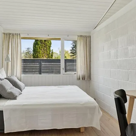 Gunnil - 1km From The Sea By Interhome * Hornbæk